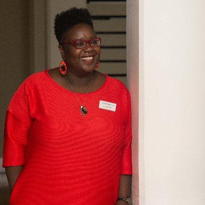 kekeliviviti's profile picture. Idealist and sarcastic, introvert and collective action advocate. Living in the pluriverse. Books, food, all things red and #afrifem