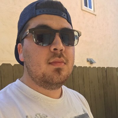 27 year old delievery driver,gamer also twitch affiliate