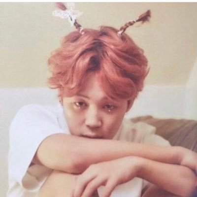 courtney 🍓 struggling young adult 🍓 spring day enthusiast 🍓 I Want To Die, But I Want To Eat Tteokbokki