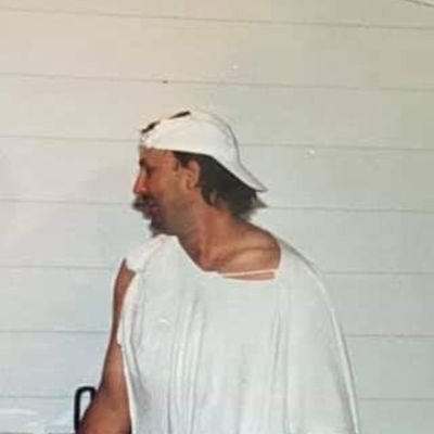 rnea62's profile picture. 