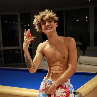 jxdnrockstarr's profile picture. Started 7/17/20  || Go stream So What!
