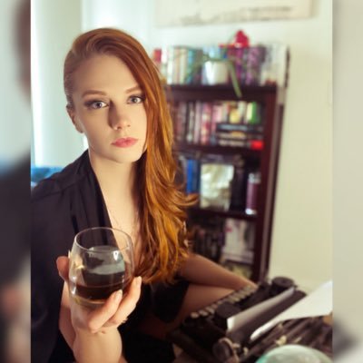 AlexandraGriffn's profile picture. ᴀᴄᴛᴏʀ | ᴡʀɪᴛᴇʀ