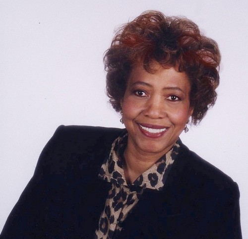 DRossCurington's profile picture. I love networking and helping other marketers explode their on line businesses. I follow back! Grab gobs o of tips, techniques and secrets at my blog...