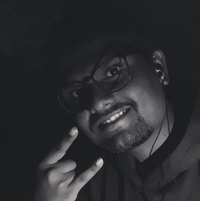 In search of peace ✌
#weirdo_with_unique_beard..
creator of @dr.life_thoughts ...
Profile :- https://t.co/dZ8IRBdZg5