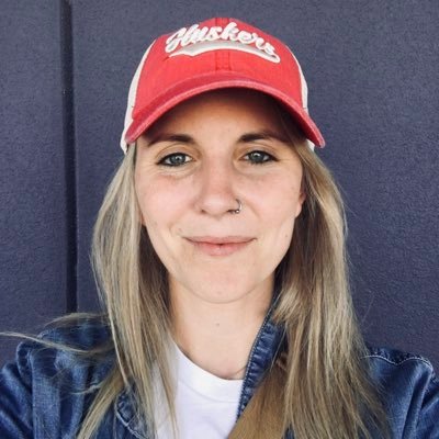 LauraBethMcClu1's profile picture. Sister, Aunt, Partner & Hairstylist!