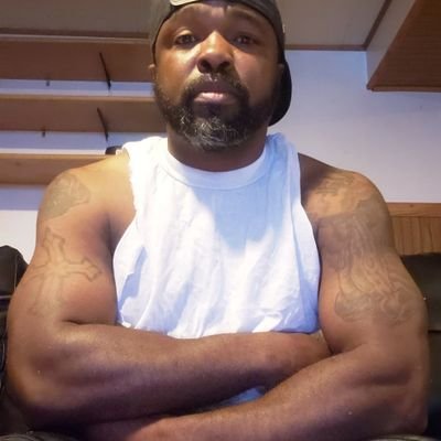 dubc1123's profile picture. 