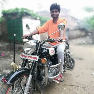 Abhinay63954786's profile picture. 