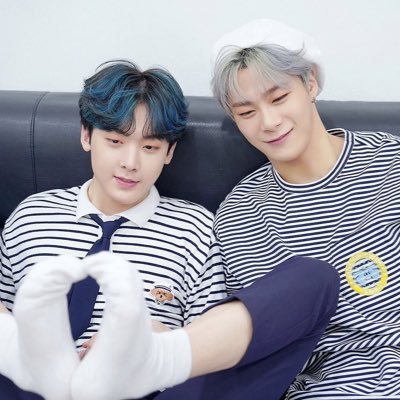 アストロ タンコンペン！ 06〜07line タンコン愛♡ ロハさん絡んでくだい！ インスタやってます！！                                            出身→関西