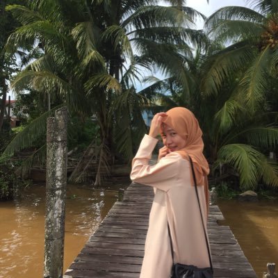 Ladyboss @favshawlshop | 26 ❤✨