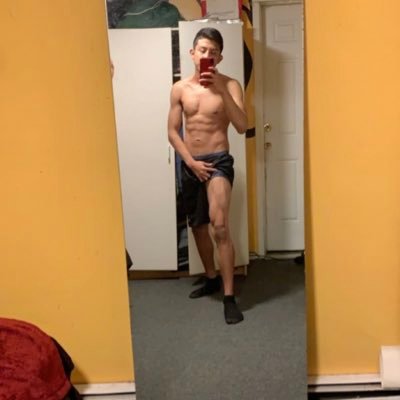 ReyArtu89389900's profile picture. 