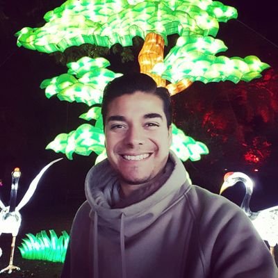 BigBankFrank's profile picture. was born awesome