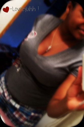 jAEE2lOVELY's profile picture. 