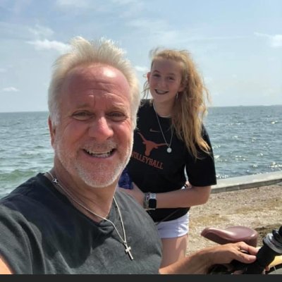 DavidJa36790057's profile picture. i love animals