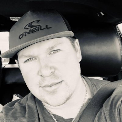 mikey32ray's profile picture. 