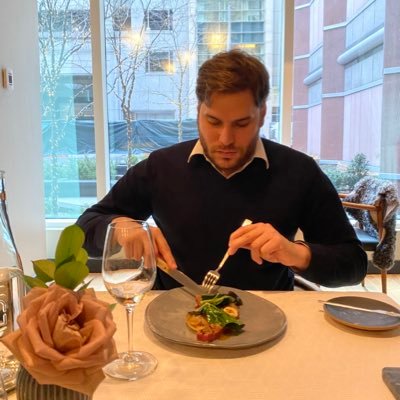 manuelanzalota's profile picture. 