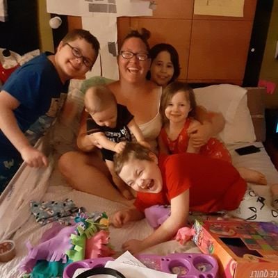 I'm a proud mama of 5 wonderful kids!
we have a go fund me please help if u can. even just sharing it helps. https://t.co/ncGaITrAOw
