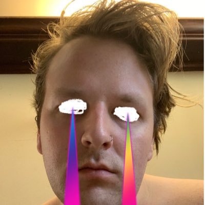 veryfamousboy's profile picture. he/him/his