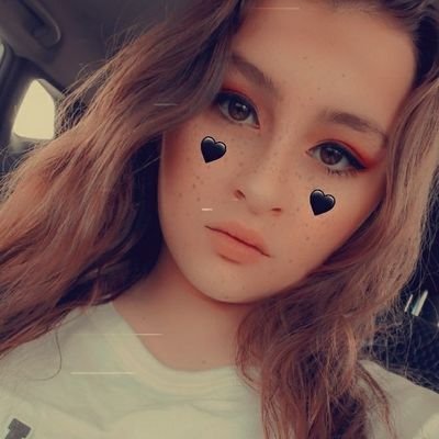 AnnaG824's profile picture. know my worth.