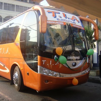 Somos una cía de transporte interprovincial de pasajeros en la ruta: Quevedo - Guayaquil - Quevedo. Brindamos un servicio seguro por ser Ejecutivo Directo. 🚌