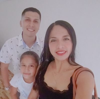 Administrador de Negocios y Finanzas en UTP, hincha de Alianza Lima, trabajo en #CMAC Trujillo y especialista en Formación Dual y #EdFinanciera