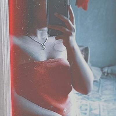 Yas34431022's profile picture. 