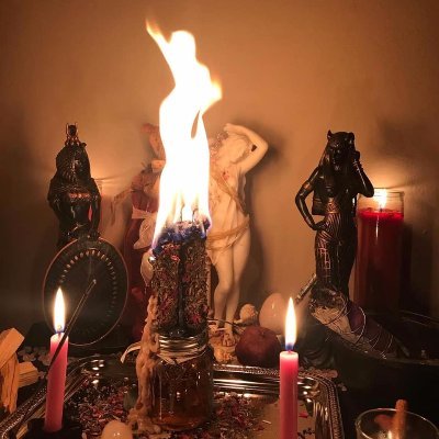 VoodooSacred's profile picture. I offer powerful honest readings and spell casting. Let me help you with your relationship,Business and all related spiritual https://t.co/VPBccTqYE3 heal it or create it!