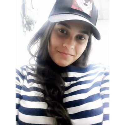22 años
100% positiva, alegre.
vive rie y ama.