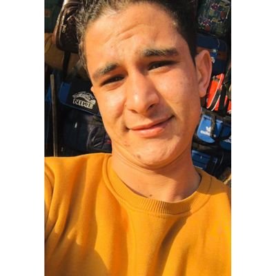 ‏‏‏المُـحـب لا يمـل ، تـذگـر ذلـك جيـدآ ..♥️
خطبيتي ❤️❤️

اعمل فولو هحبك والله 😂🤷‍♂️