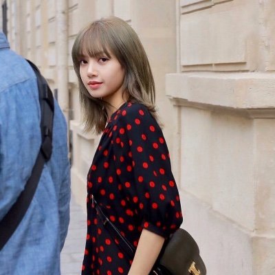 ZOITI_q's profile picture. 