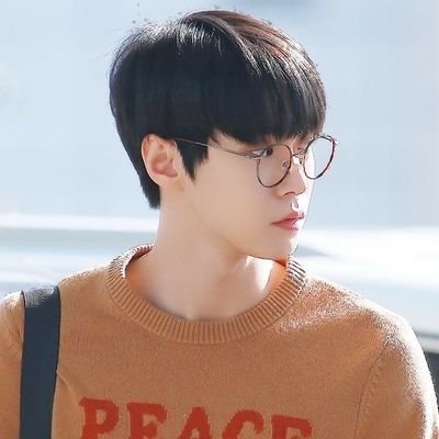 dyounqkim's profile picture. Parody of Kim Doyoung. 1996. One of NCT's Main Vocalists.
( header © thisisbrown_ )