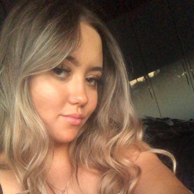 emilygahan_x's profile picture. Manchester ♡