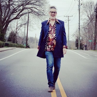 Indie Alt-Americana artist. Nashville based. https://t.co/9tnscrBXME