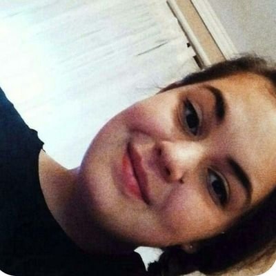 flora_balint's profile picture. 