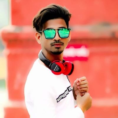 IamJamal11's profile picture. WE PROUD TO BE AN INDIAN 🇮🇳👳 MUSLIM ! @ppbihar@pluralsstudents political interested✌I’ve never been a millionaire but I just know I’d be darling at it