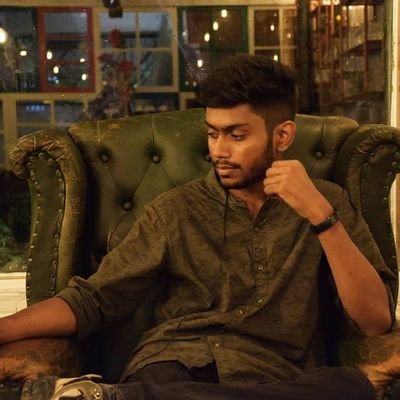 ___Shank___'s profile picture. Chann aaye mere dil ko dua kijiye 🤲🏻