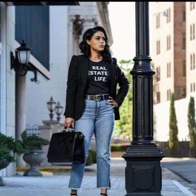 Venessa09329556's profile picture. Realtor