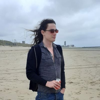 Saarländischer Ananas-Dämon || liberal || IT-Typ || Sonst: Wissenschaft | Sci-Fi | Camping | Sprachen | Kochen | Kaffee | Agnostiker || NULL/'' '