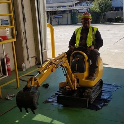 JulioGarate4's profile picture. Soy operador de maquinaria pesada, amo profundamente la cordillera y Baños Morales. Son importantes mis tres hij@s y nieto y mi compañera de vida.