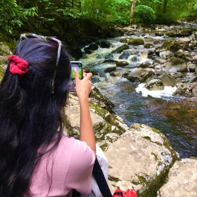 Year 6 teacher. Fourth year. Travel. Food. Books. ✈️ 🍔 📚 📷 🌸🌻 🍓 🍩 🎨 🗺 💕