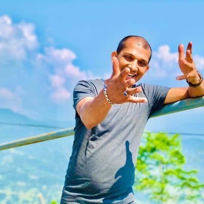 ✌✌@GopalGopalgita1 ✌✌को गोदाम हो फलो ब्याक पाउन उता फलो गर्नु होला💕🌹😍