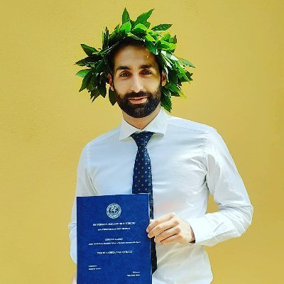 26.
Laurea Magistrale in Scienze e Tecniche Avanzate dello Sport.
Insegnante, allenatore ed educatore per vocazione.