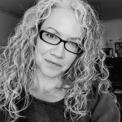 CanDoWords's profile picture. Creative director, content conjurer @plume, and word nerd | Ph.D. @Cambridge_Uni Linguistics.