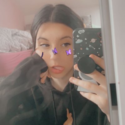 BennettEstelle's profile picture. 