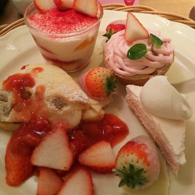 ltUDYJmH52vwo25's profile picture. 将棋は幼い頃に少し遊んだことが…でもでもー聡太くんの29連勝くらいからあらためてその魅力に🎶今でも観る将ではあるものの毎日が豊かになりました✨
これからもず～と全力応援📣無言フォローお許しください(◍•ᴗ•◍)✧*。