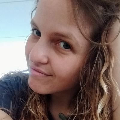 uma pitada de fibra ótica e um punhado de poeira cósmica.
a/ela/-a