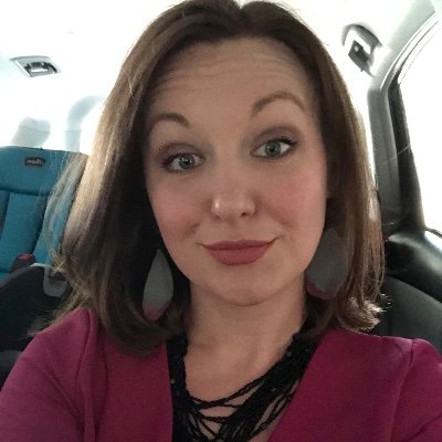 RachelWisLit's profile picture. 