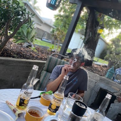 Cisforcookie23's profile picture. Music Junkie | SFX Tech | Peace Love & Fuck ✌🏼💚 | #blacklivesmatter #lafc #letsgopens| Pittsburgh - L.A.