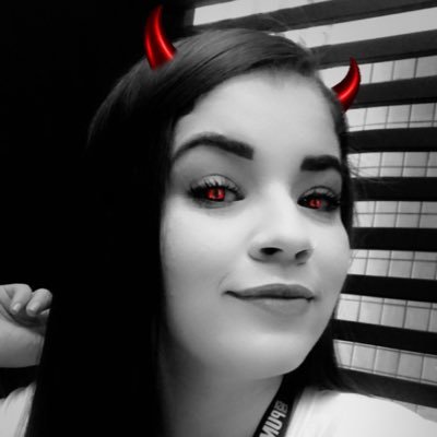 beatriztrajano's profile picture. Filha da mata e do vento 🍃🦋👳🏻