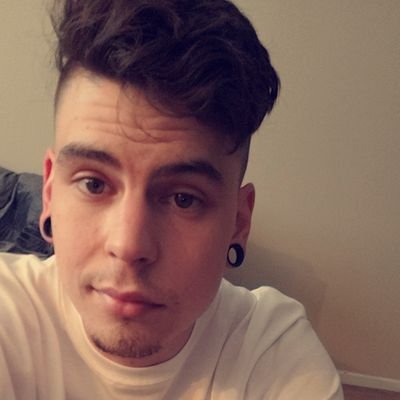 lone wolf
tired all the time
sc: justjoshua93
ig: heavy_habits