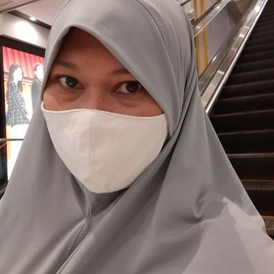 lianaagestina's profile picture. just the two of us